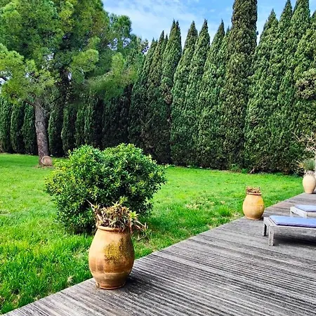 With Pool In Roquebrune-sur Argens